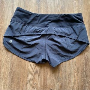Black lululemon shorts size 4